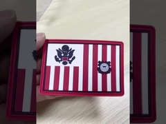 工場 オーダーメイド 3D ソフト PVC シリコンゴム 衣料品ブランドロゴ 衣料品用ラベル用バッジ