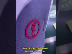 Microfiberは衣類のブランドの札のための上げられたシリコーンのロゴ パッチを印刷した