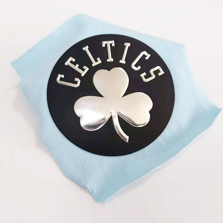 High Quality Custom Silicone Heat Transfer Labels with Own Brand Design and Sew-On Attachment