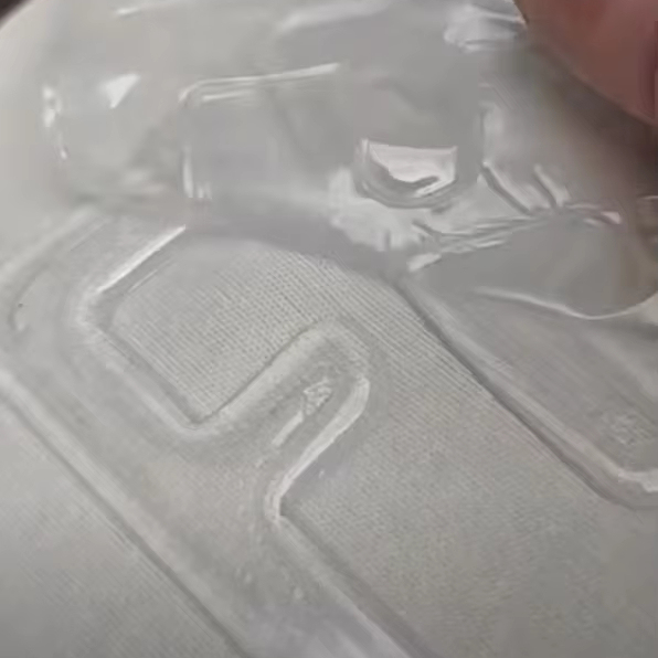 Custom Logo Transparent Modern Silicone Heat Transfer Label with Heat Cut for Garment and Clothing